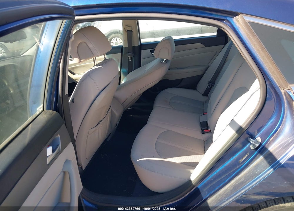 2015 HYUNDAI SONATA VIN: 5NPE24AA0FH125896