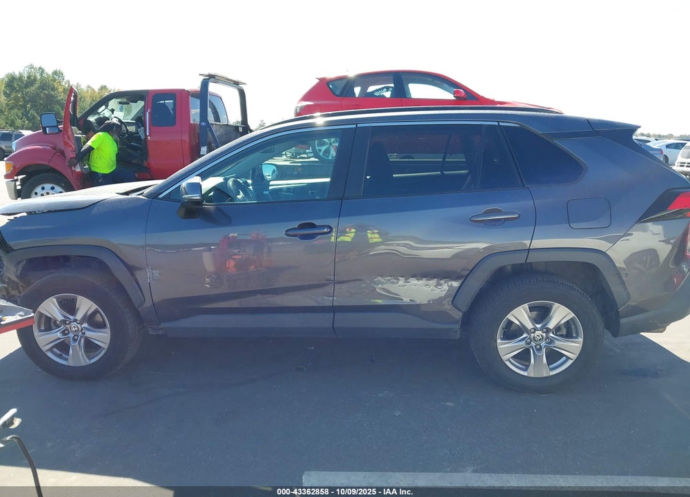 2022 TOYOTA RAV4 VIN: 2T3W1RFVXNW198085