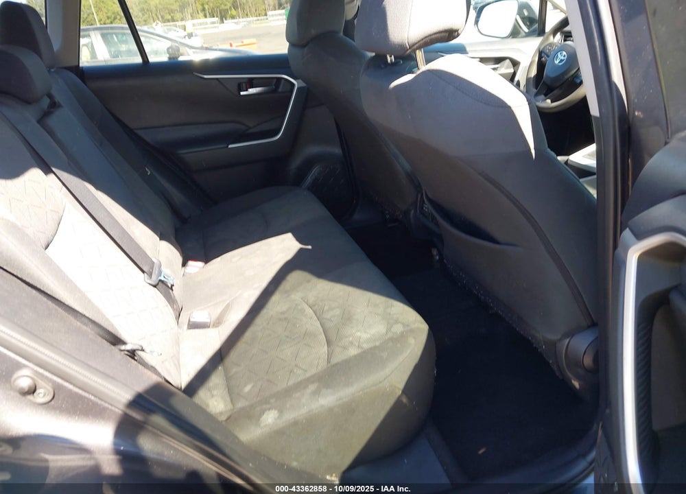 2022 TOYOTA RAV4 VIN: 2T3W1RFVXNW198085