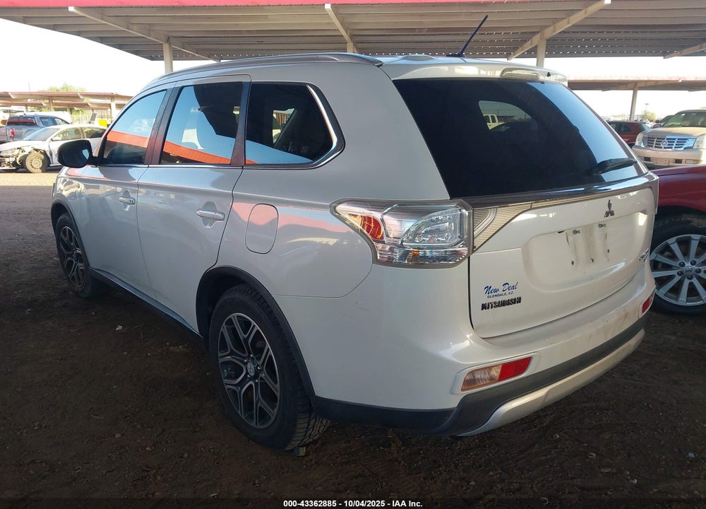 2015 MITSUBISHI OUTLANDER GT VIN: JA4JZ4AX8FZ006656