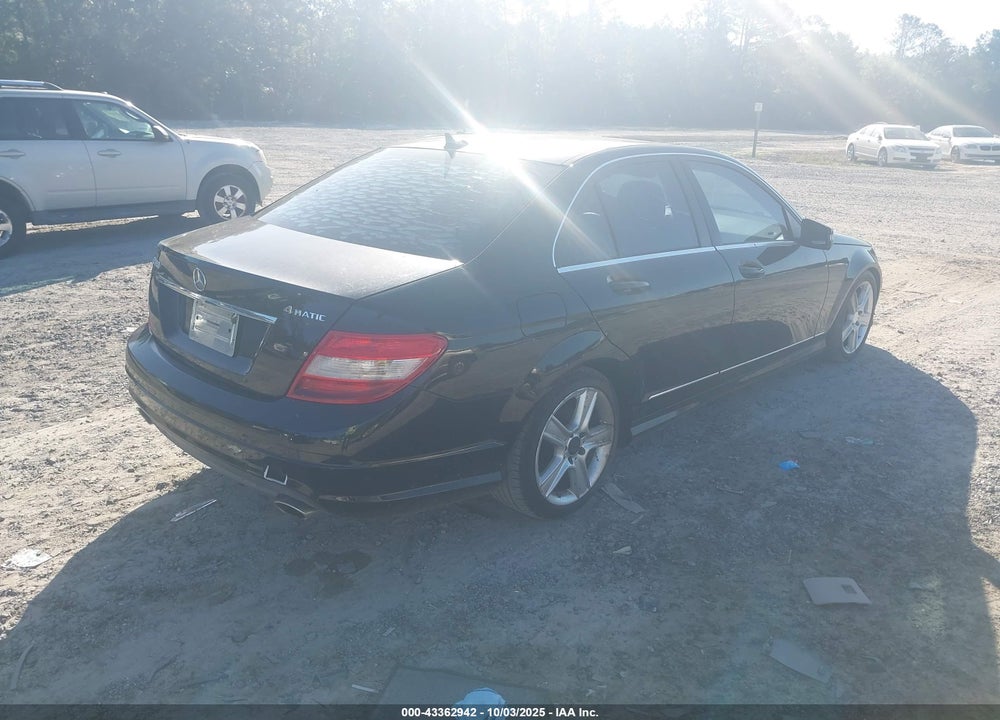 2011 MERCEDES-BENZ C CLASS VIN: WDDGF8BB0BR165285