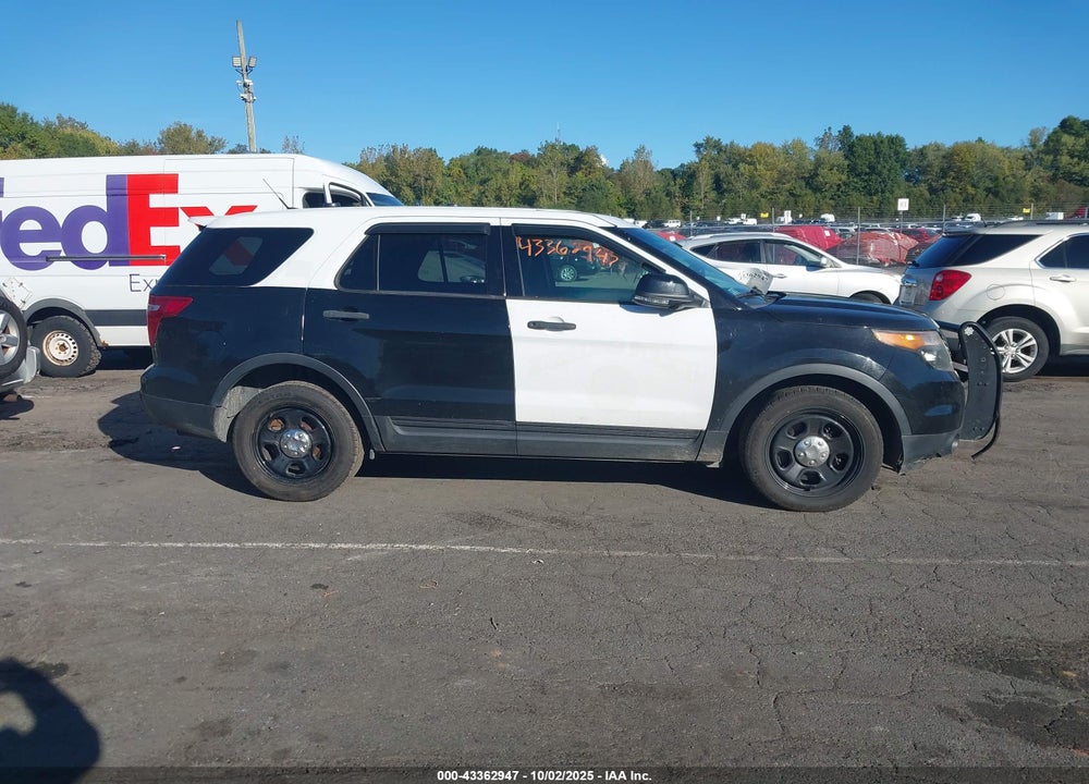 2015 FORD POLICE INTERCEPTOR UTILITY VIN: 1FM5K8AR4FGC41843