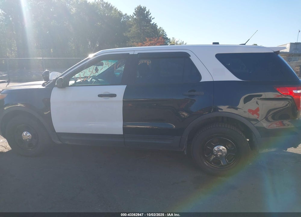 2015 FORD POLICE INTERCEPTOR UTILITY VIN: 1FM5K8AR4FGC41843