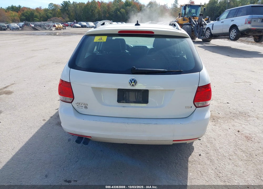 2014 VOLKSWAGEN JETTA VIN: 3VWPL7AJ5EM602416