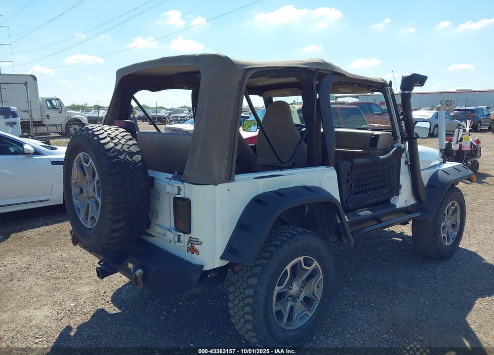 2000 JEEP WRANGLER SAHARA VIN: 1J4FA59S6YP700675