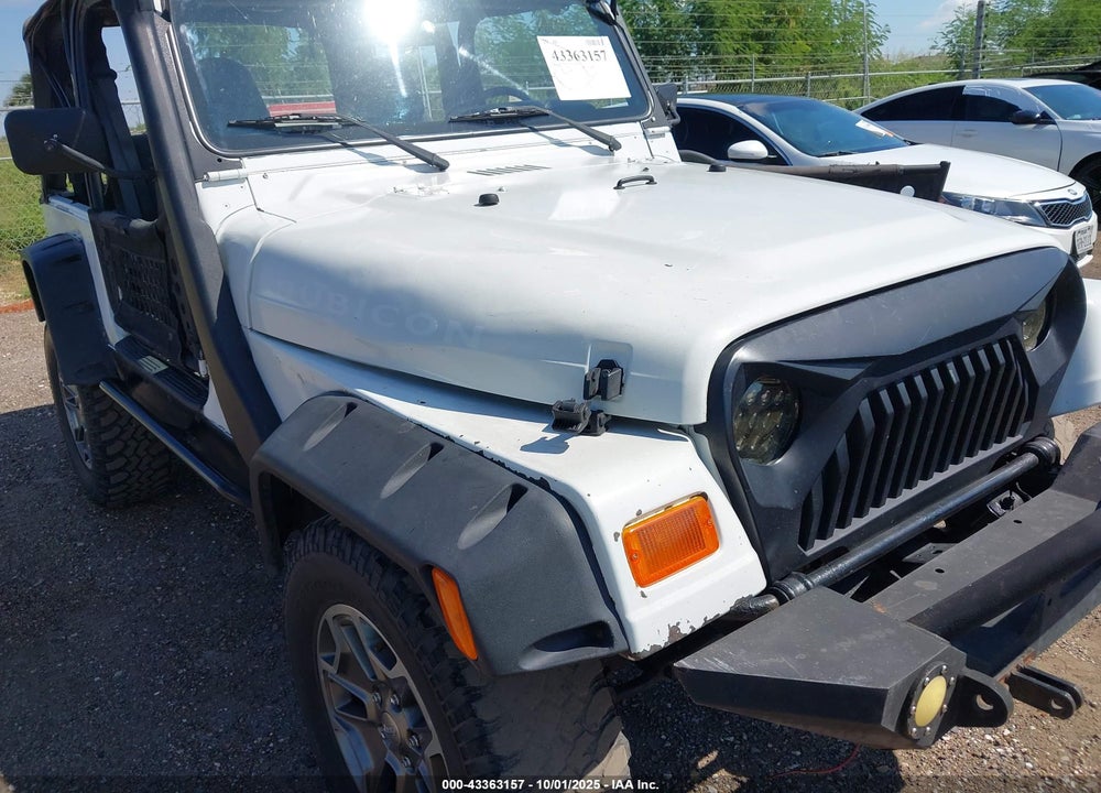 2000 JEEP WRANGLER SAHARA VIN: 1J4FA59S6YP700675
