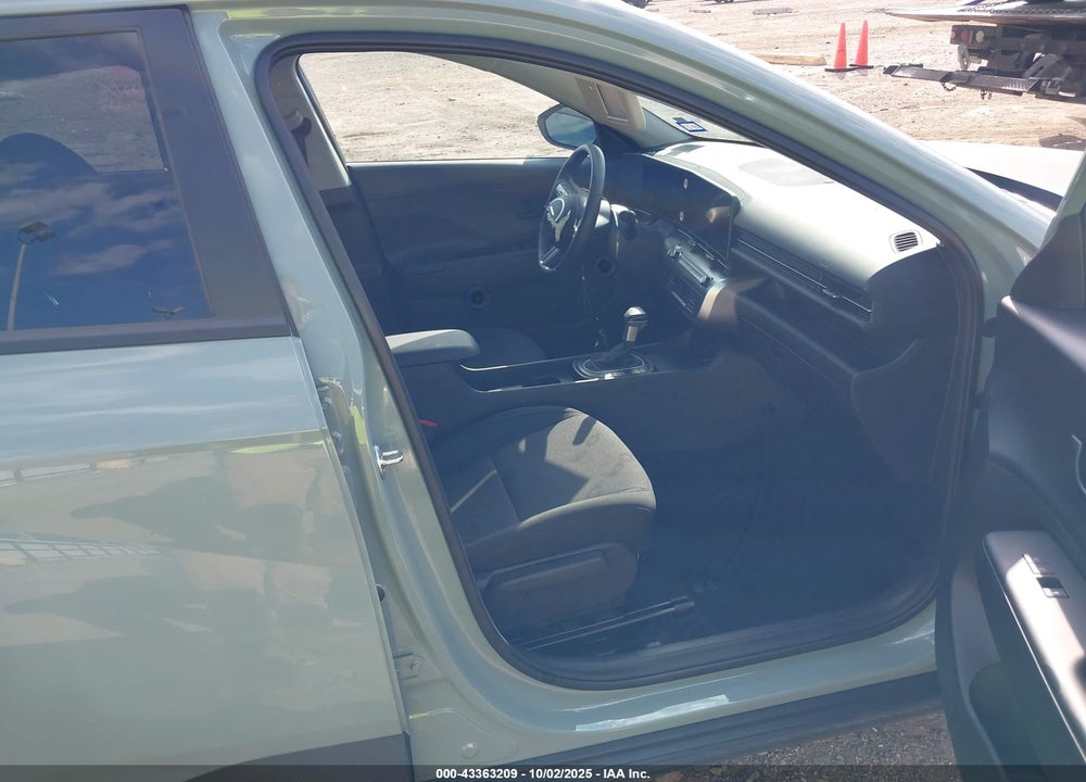 2025 HYUNDAI KONA SEL VIN: KM8HB3AB5SU311154