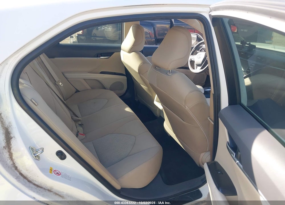 2018 TOYOTA CAMRY VIN: 4T1B11HK4JU577993