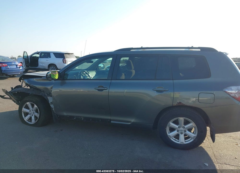 2010 TOYOTA HIGHLANDER VIN: 5TDBK3EH8AS039467