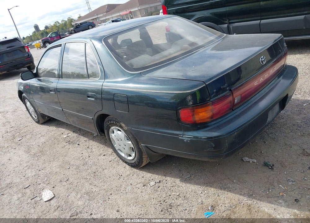 1994 TOYOTA CAMRY LE VIN: JT2SK12EXR0221192