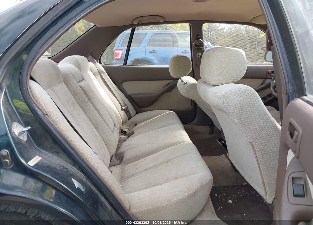 1994 TOYOTA CAMRY LE VIN: JT2SK12EXR0221192