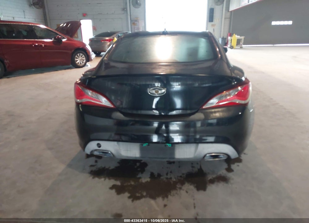 2015 HYUNDAI GENESIS VIN: KMHHU6KJ7FU123694