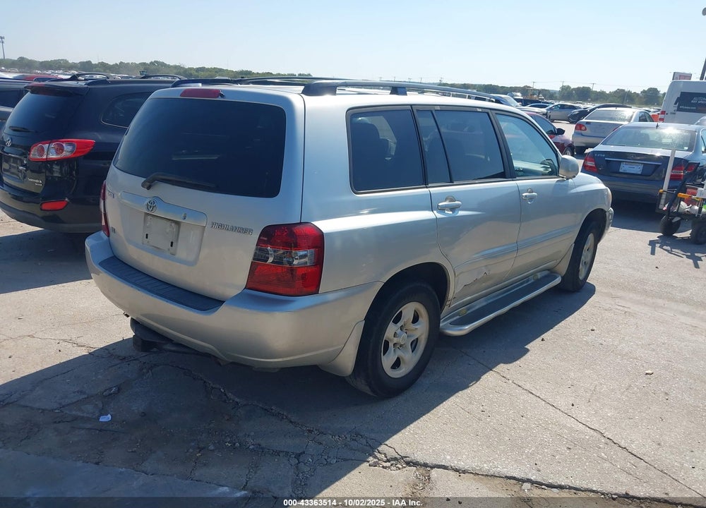 2006 TOYOTA HIGHLANDER VIN: JTEGP21AX60122852