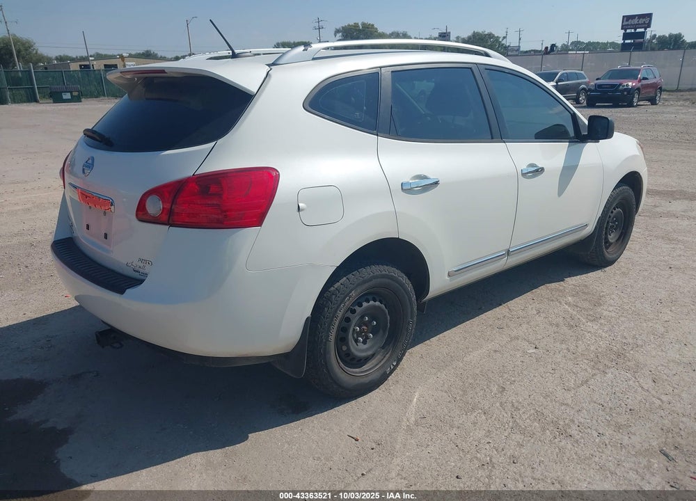 2014 NISSAN ROGUE SELECT S VIN: JN8AS5MV8EW713206