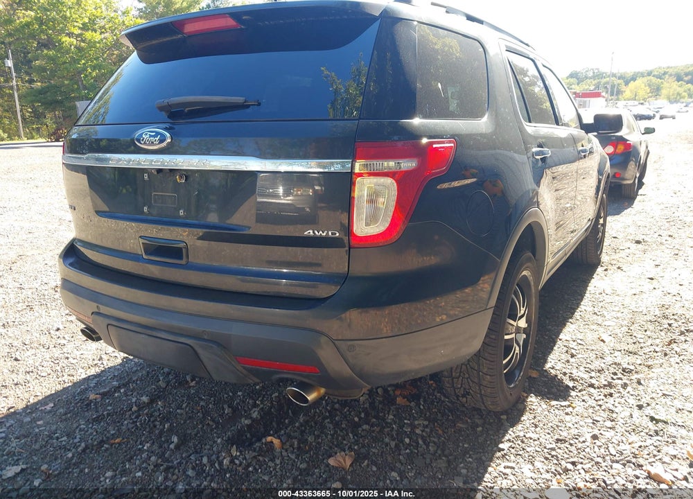 2011 FORD EXPLORER VIN: 1FMHK8D80BGA17043