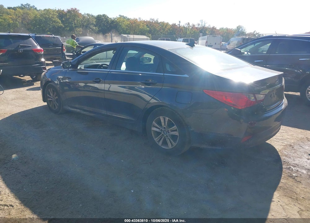 2014 HYUNDAI SONATA GLS VIN: 5NPEB4AC0EH869627