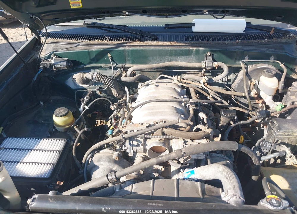 2001 TOYOTA TUNDRA SR5 V8 VIN: 5TBBT441X1S159965