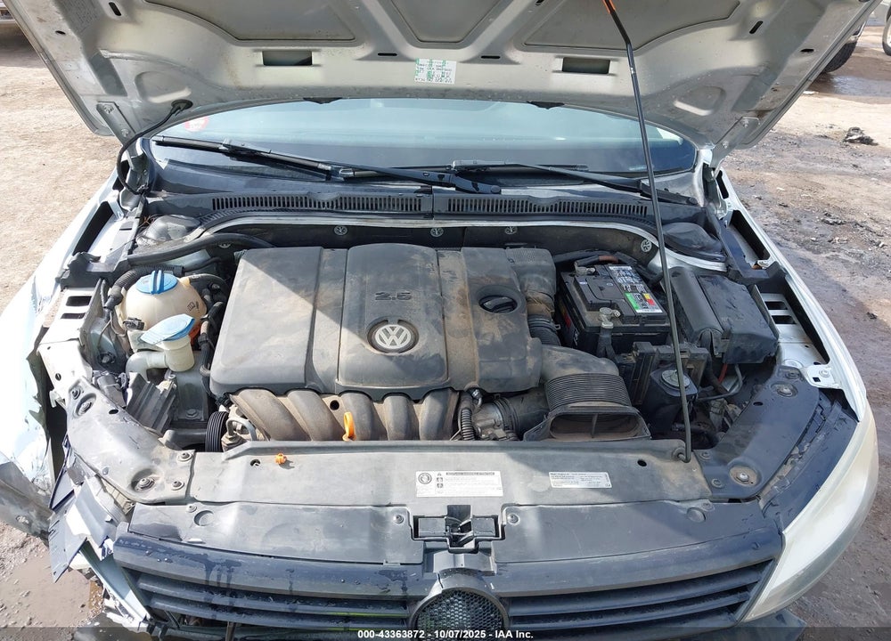 2012 VOLKSWAGEN JETTA 2.5L SE VIN: 3VWDP7AJ8CM111116