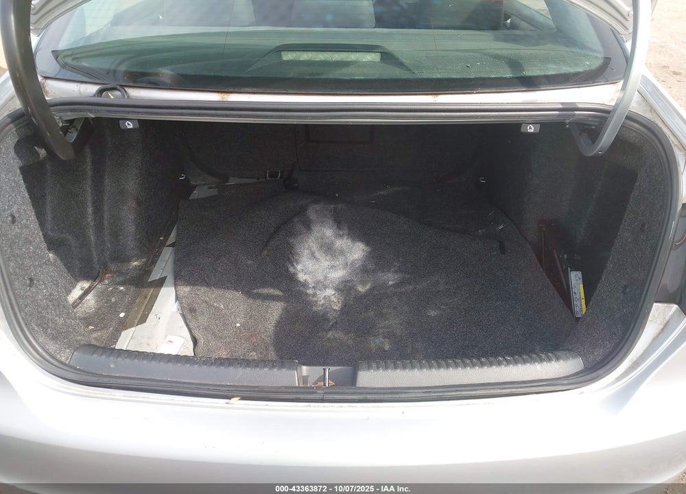 2012 VOLKSWAGEN JETTA 2.5L SE VIN: 3VWDP7AJ8CM111116