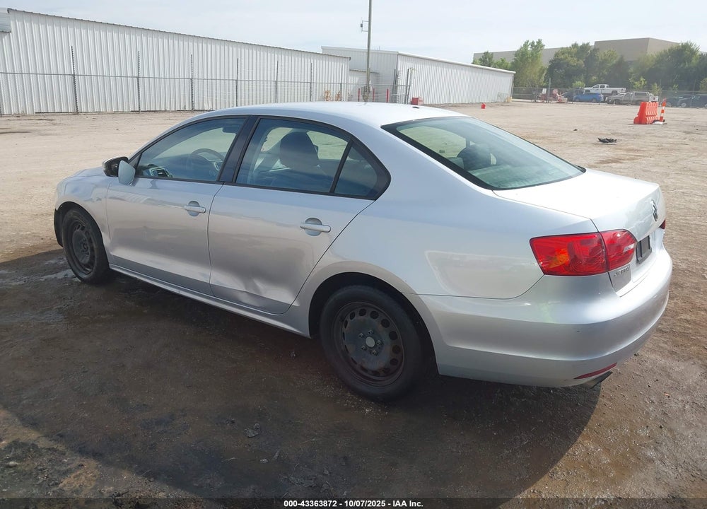 2012 VOLKSWAGEN JETTA 2.5L SE VIN: 3VWDP7AJ8CM111116