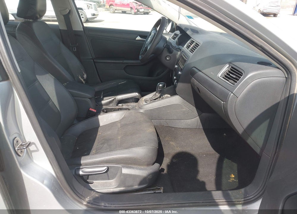 2012 VOLKSWAGEN JETTA 2.5L SE VIN: 3VWDP7AJ8CM111116