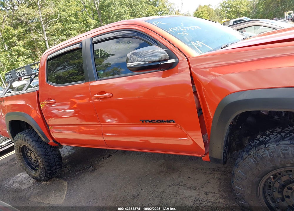 2017 TOYOTA TACOMA TRD OFF ROAD VIN: 3TMCZ5AN1HM084512
