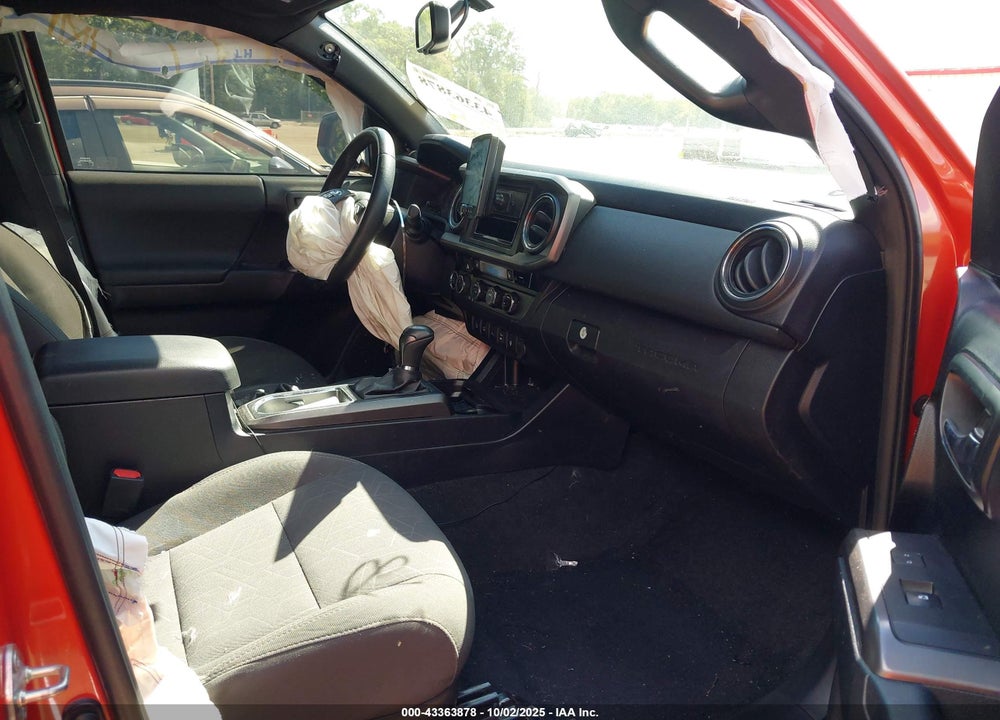 2017 TOYOTA TACOMA TRD OFF ROAD VIN: 3TMCZ5AN1HM084512