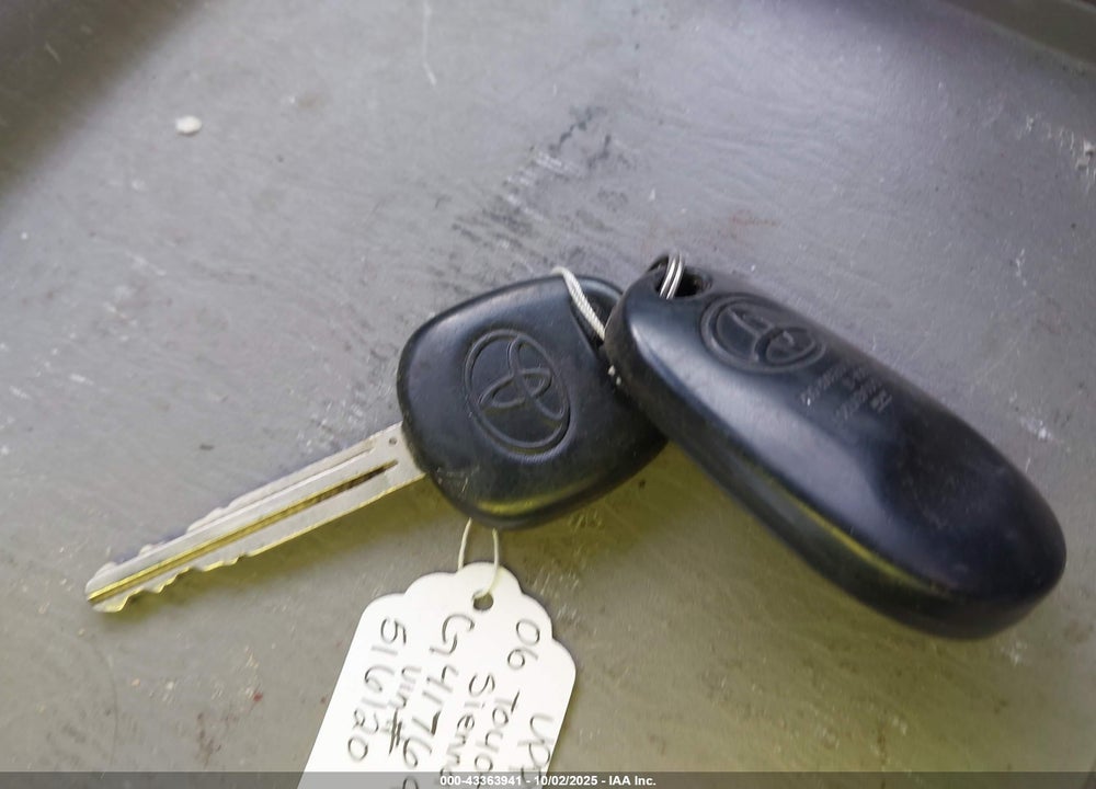 2006 TOYOTA SIENNA VIN: 5TDZA23C86S516120