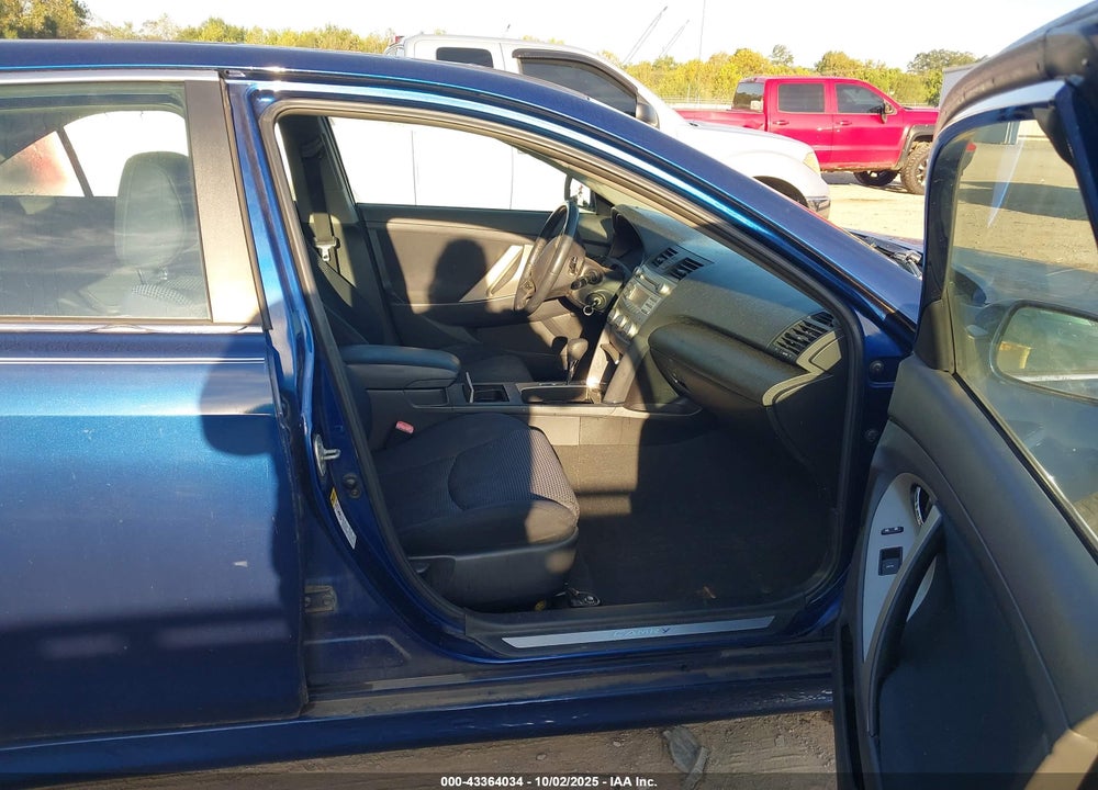 2011 TOYOTA CAMRY SE VIN: 4T1BF3EK9BU589284