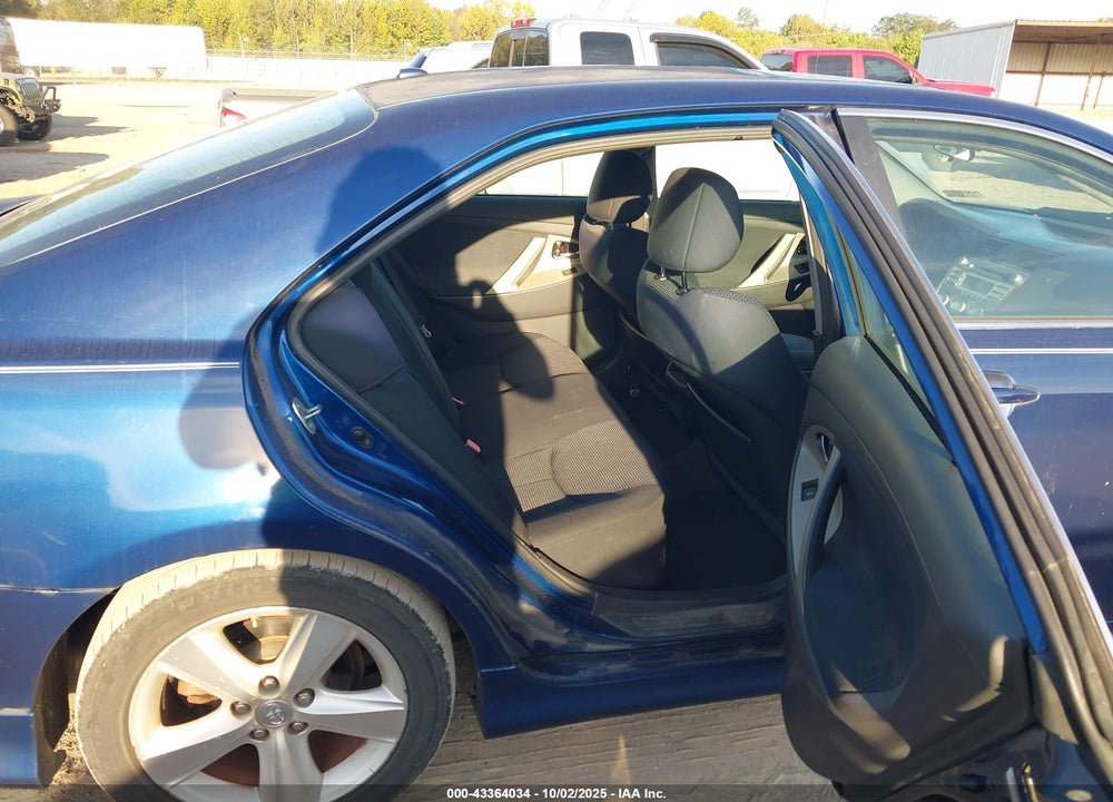 2011 TOYOTA CAMRY SE VIN: 4T1BF3EK9BU589284