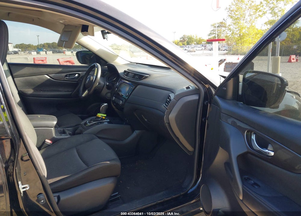 2019 NISSAN ROGUE VIN: JN8AT2MT5KW251743