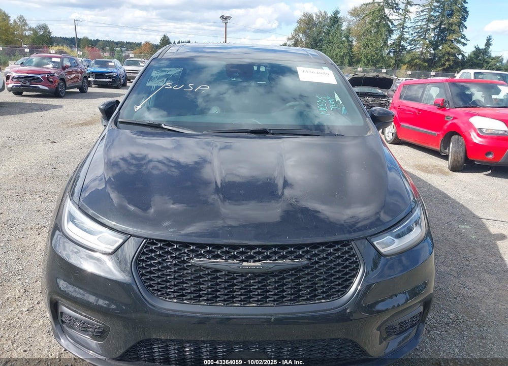 2022 CHRYSLER PACIFICA HYBRID TOURING L VIN: 2C4RC1L72NR209427
