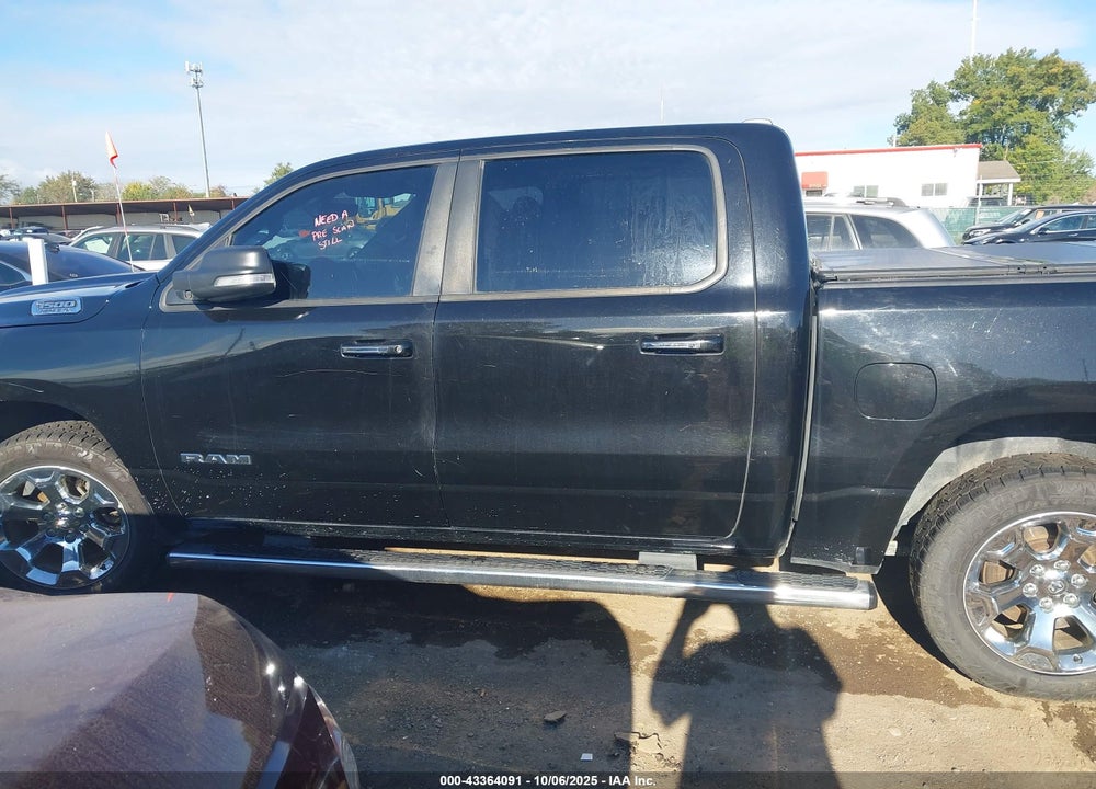 2019 RAM 1500 BIG HORN/LONE STAR  4X4 5'7 BOX VIN: 1C6SRFFT8KN788056