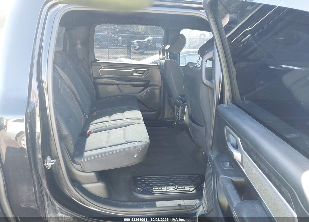 2019 RAM 1500 BIG HORN/LONE STAR  4X4 5'7 BOX VIN: 1C6SRFFT8KN788056