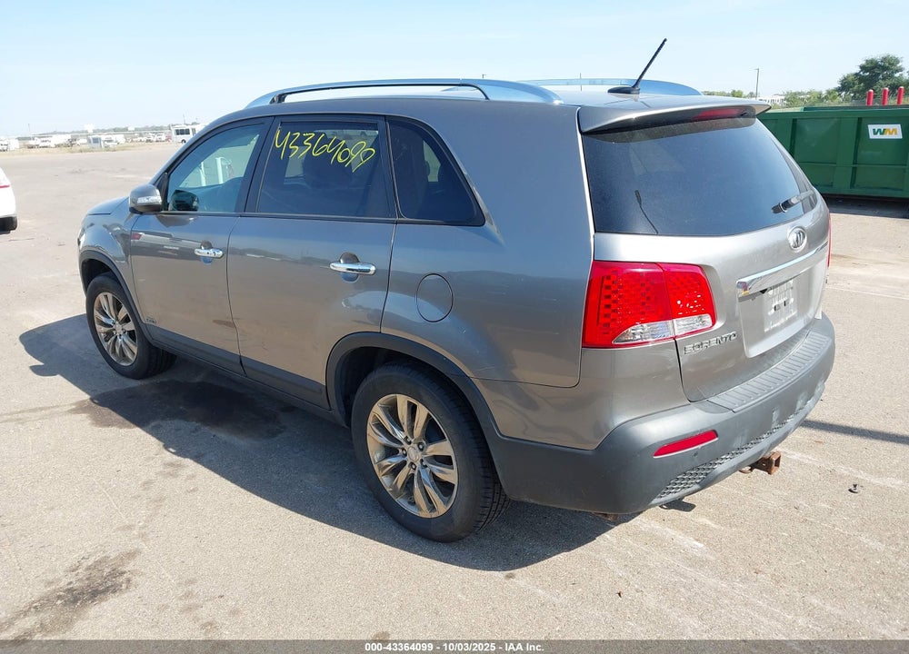 2011 KIA SORENTO EX V6 VIN: 5XYKUDA2XBG117148