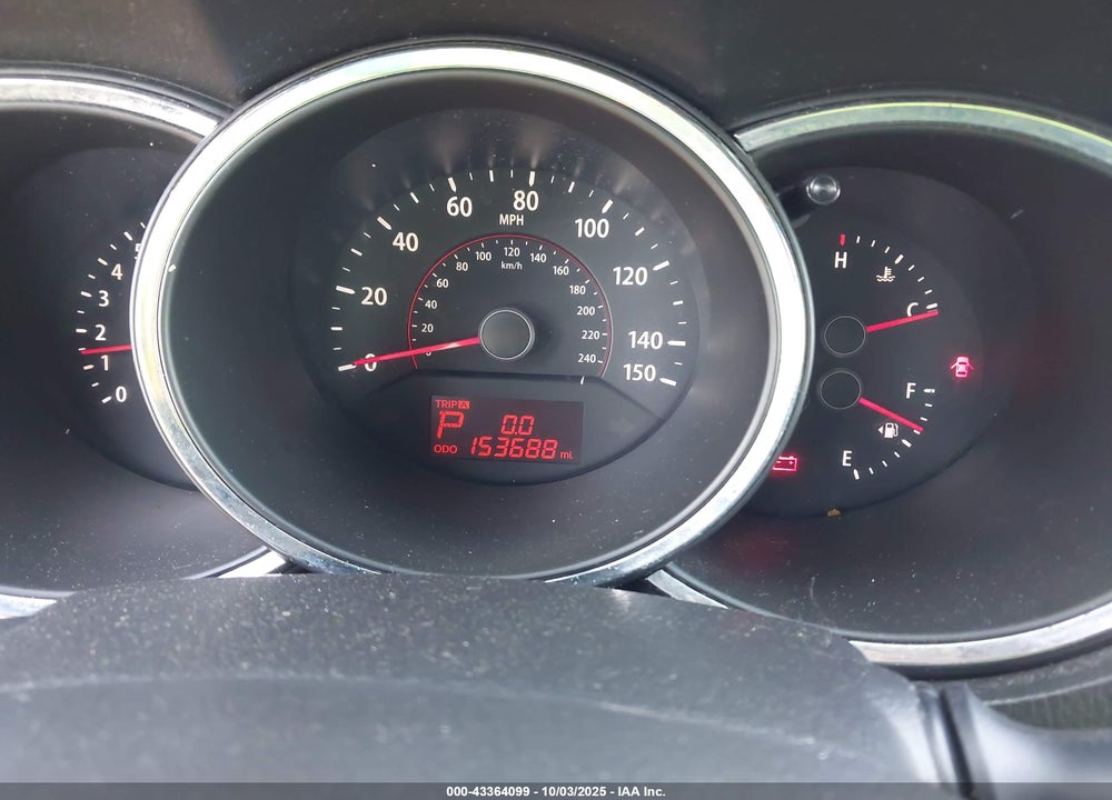 2011 KIA SORENTO EX V6 VIN: 5XYKUDA2XBG117148