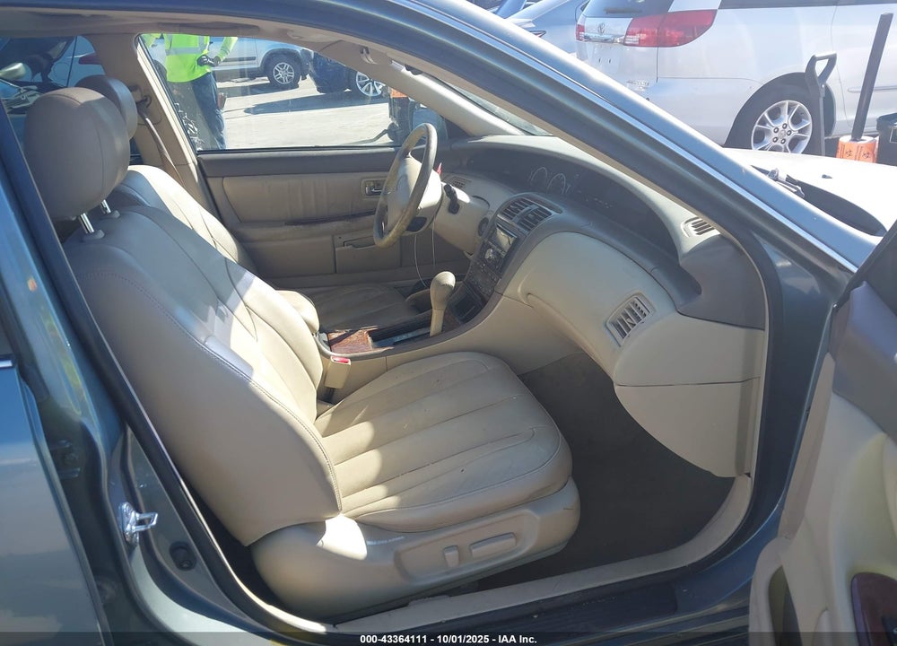 2001 TOYOTA AVALON XLS VIN: 4T1BF28B31U177530
