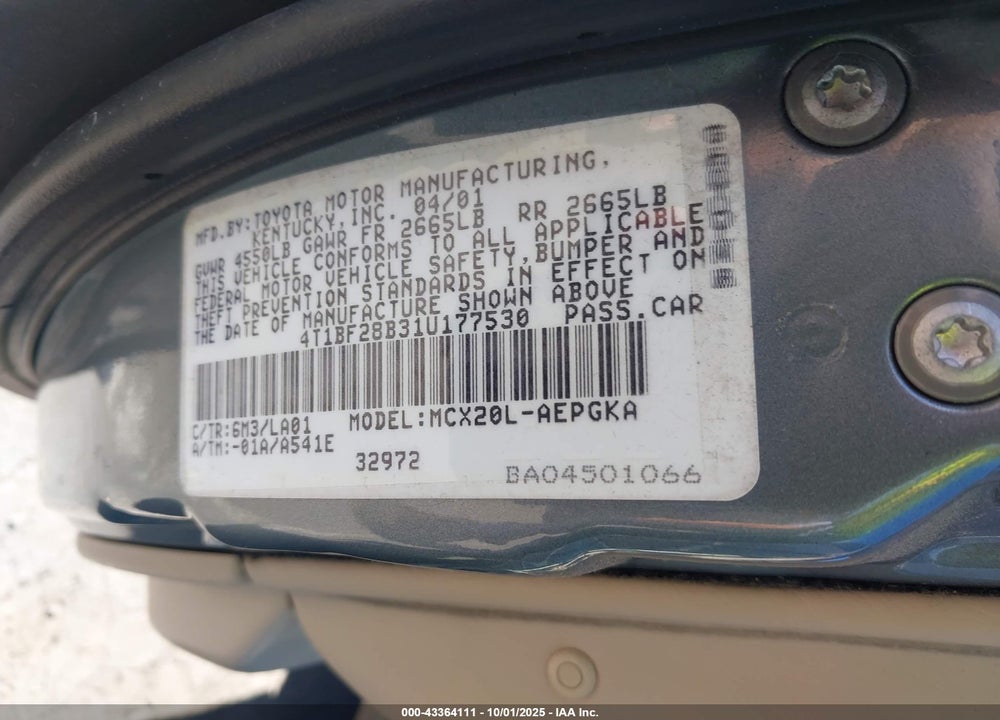 2001 TOYOTA AVALON XLS VIN: 4T1BF28B31U177530