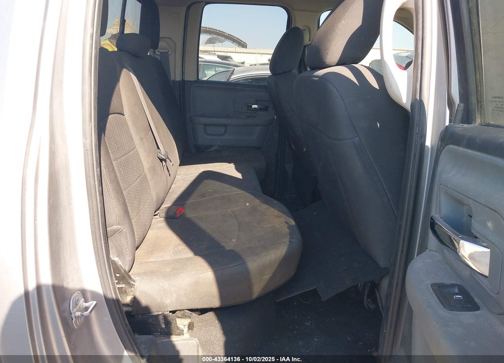 2019 RAM 1500 CLASSIC WARLOCK  4X2 6'4 BOX VIN: 1C6RR6GGXKS698084