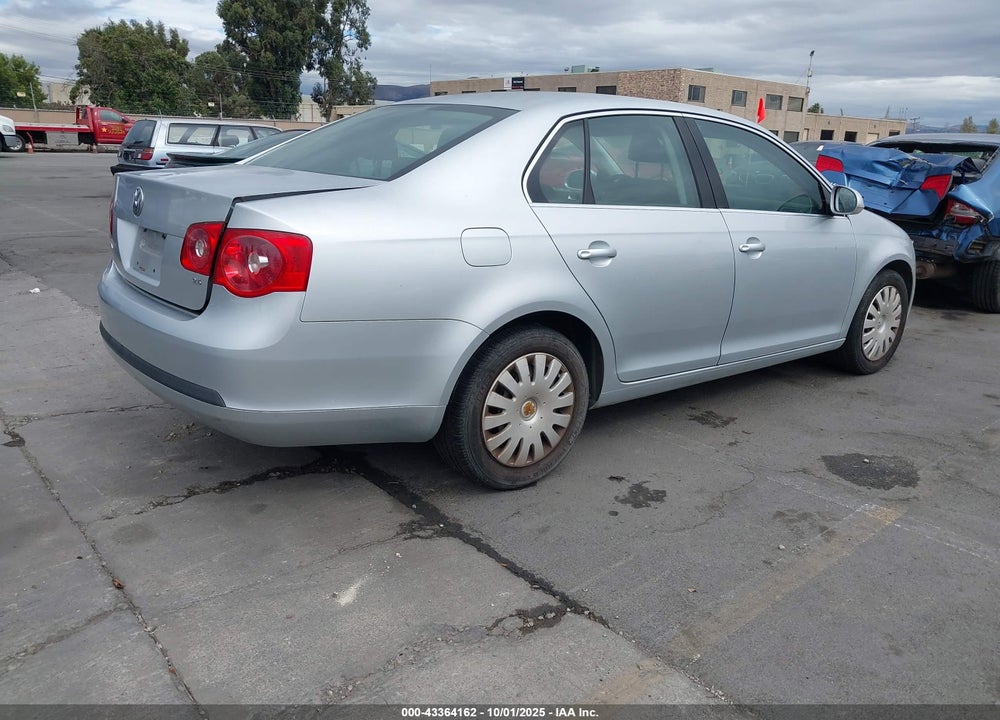 2005 VOLKSWAGEN JETTA 2.5 VIN: 3VWRG71K05M618514