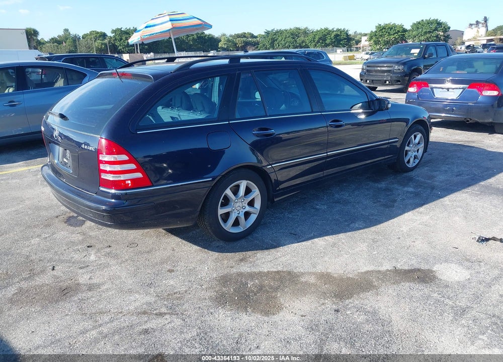 2005 MERCEDES-BENZ C 240 LUXURY 4MATIC VIN: WDBRH81JX5F635431