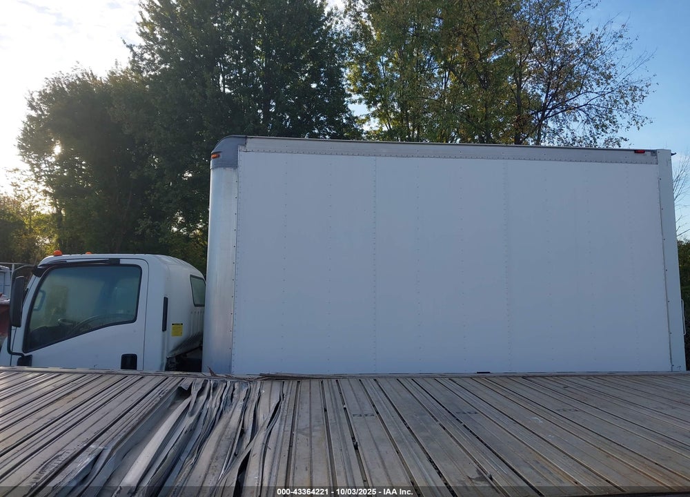 2018 ISUZU NPR HD VIN: JALC4W161J7007005