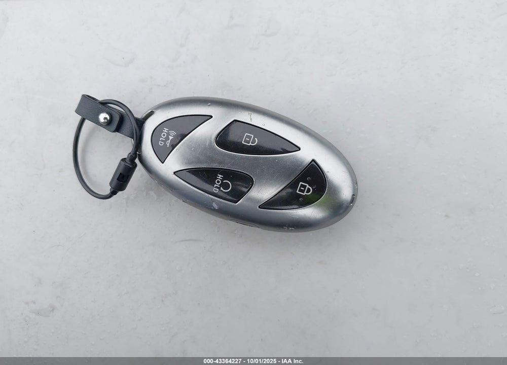 2024 HYUNDAI ELANTRA SEL VIN: KMHLM4DG7RU807195