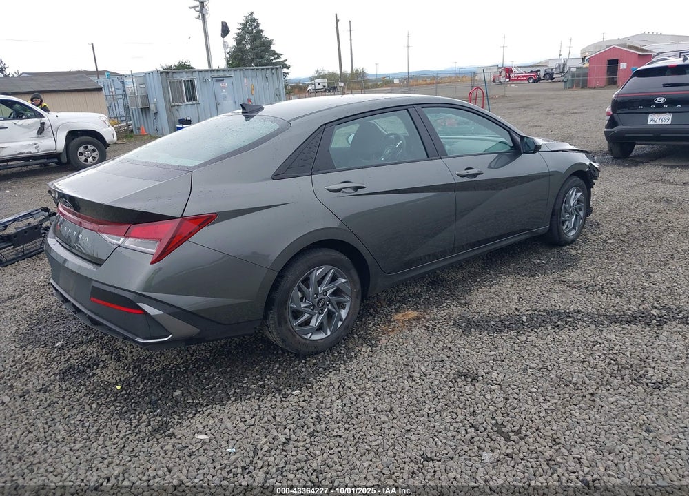 2024 HYUNDAI ELANTRA SEL VIN: KMHLM4DG7RU807195
