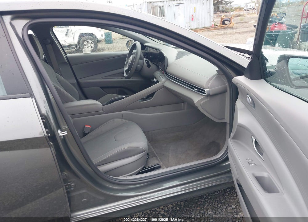 2024 HYUNDAI ELANTRA SEL VIN: KMHLM4DG7RU807195