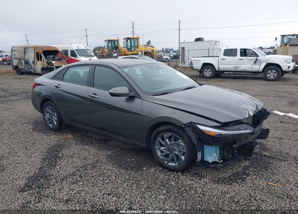 2024 HYUNDAI ELANTRA SEL VIN: KMHLM4DG7RU807195