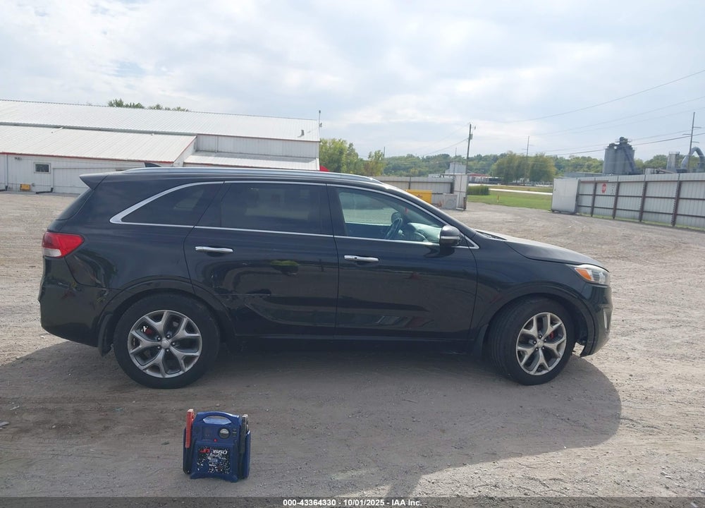 2017 KIA SORENTO 3.3L SX VIN: 5XYPK4A52HG317097
