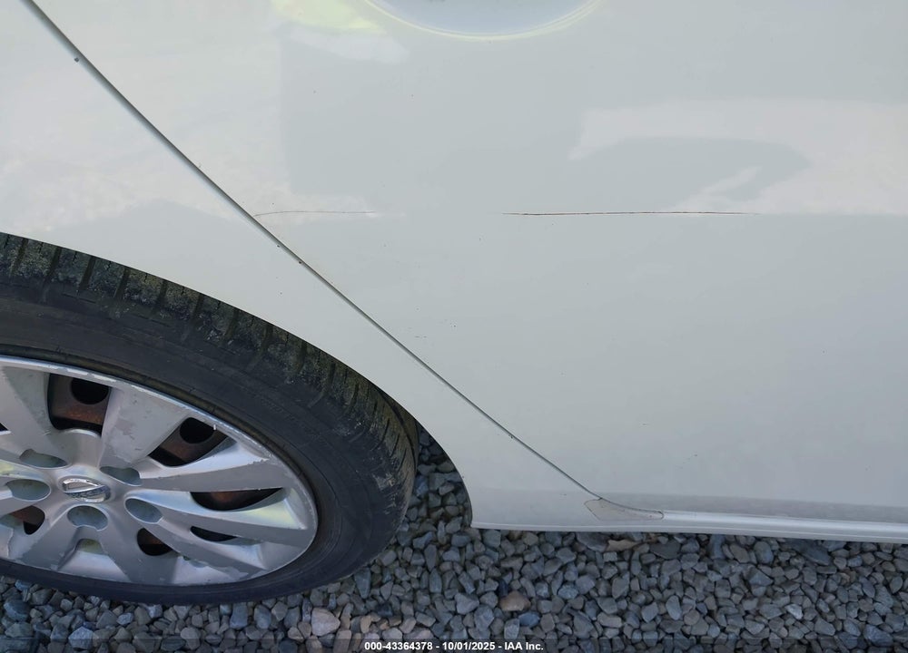 2014 NISSAN SENTRA VIN: 3N1AB7AP6EY317073