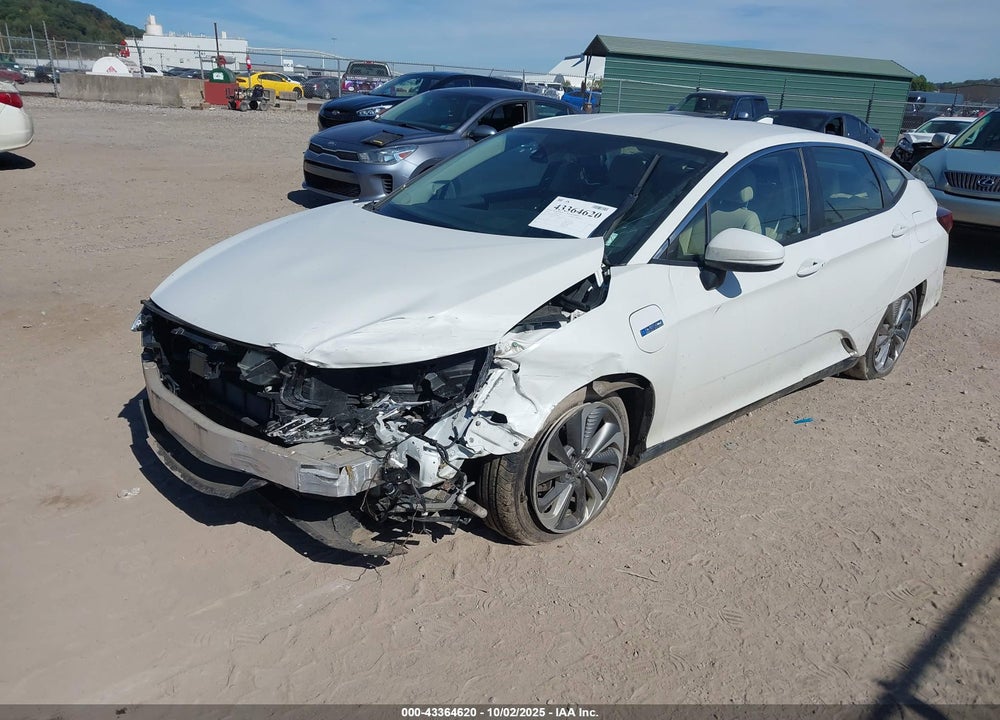 2018 HONDA CLARITY PLUG-IN HYBRID VIN: JHMZC5F1XJC006480