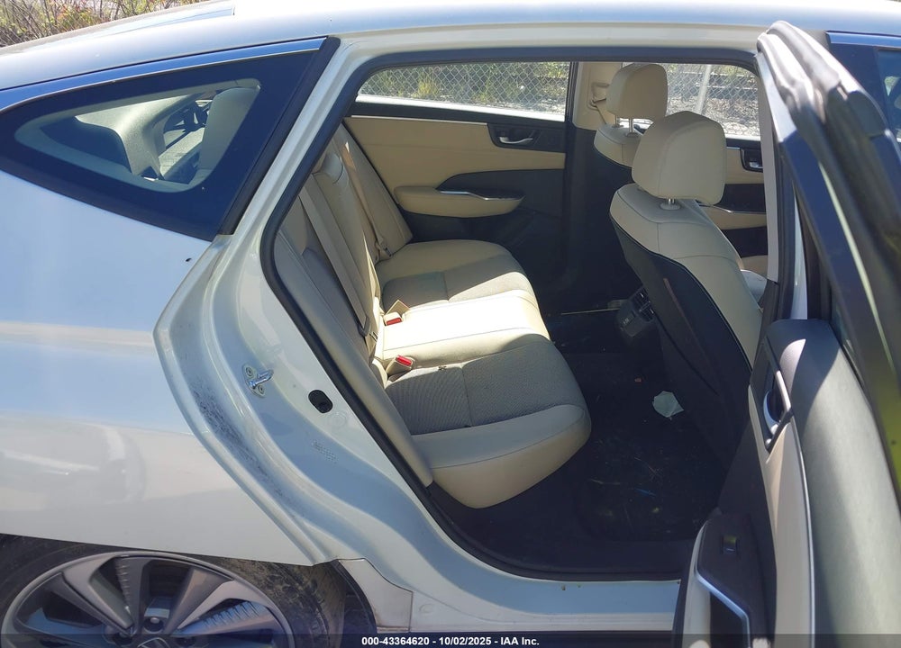 2018 HONDA CLARITY PLUG-IN HYBRID VIN: JHMZC5F1XJC006480